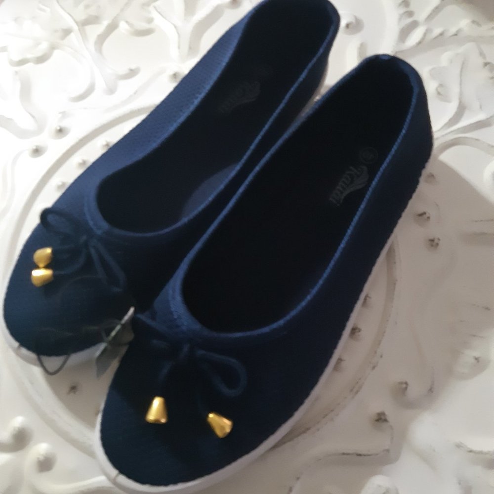 SHOES Size 8 NEW